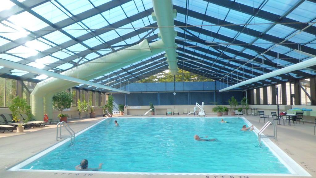 Illinois Beach Resort & Conf. Center; Best Western Premier Collection Zion Exterior photo